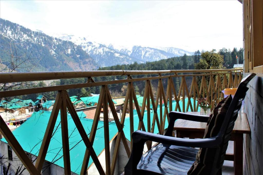 Upclimb Longstay For Bus Or Taxi Only Guests Manāli Exterior foto